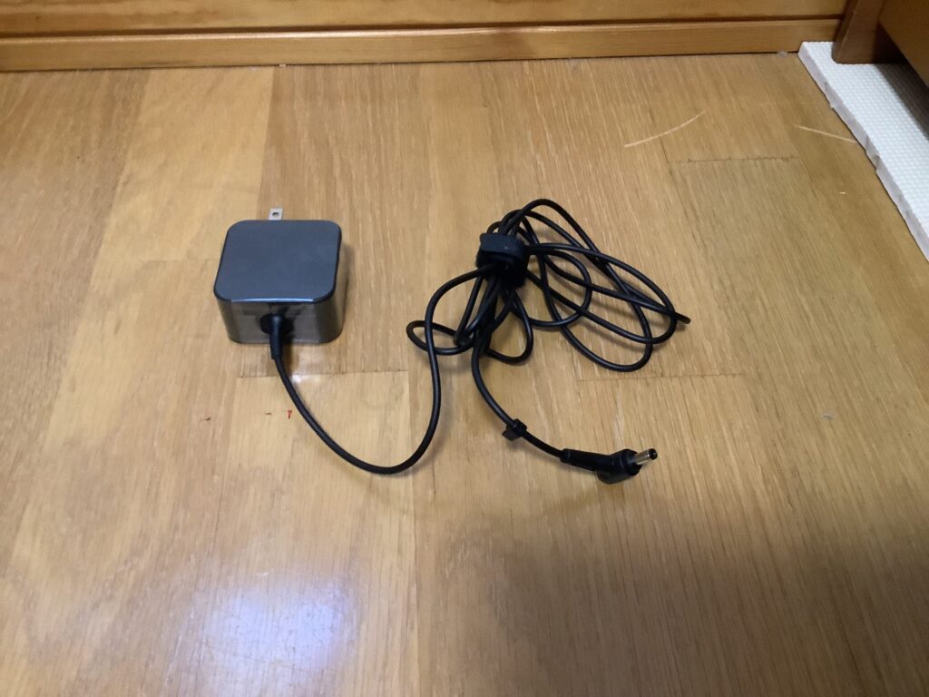 ノートパソコン 充電ケーブル